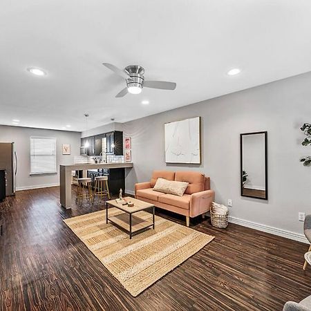 Luxe Condo In City Center 韦科 外观 照片