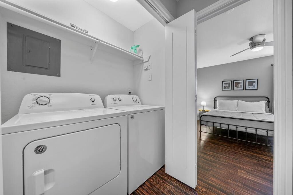 Luxe Condo In City Center 韦科 外观 照片